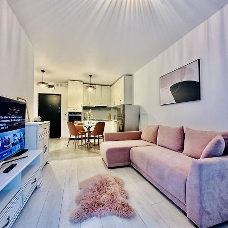 Palfi Apartment With Garden & Parking Cluj-Napoca Eksteriør billede